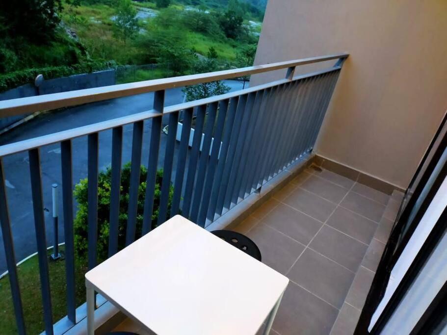 Ss Condostay Residensi Lili, Nilai Nearby Klia, Usim - Infinity Pool, Wifi, Smart Tv Luaran gambar