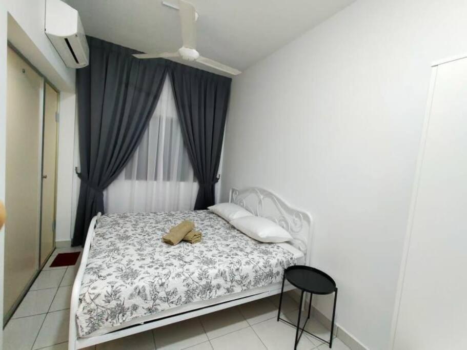 Ss Condostay Residensi Lili, Nilai Nearby Klia, Usim - Infinity Pool, Wifi, Smart Tv Luaran gambar